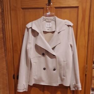 Elegant Cream Double-Breasted Trench Coat